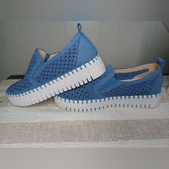 Ilse Jacobsen Shoes - Ilse Jacobsen Blue Patterned Slip-On Sneakers